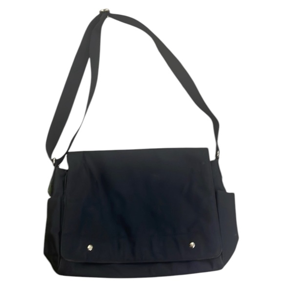 kate spade Handbags - KATE SPADE Messenger Bag / Laptop / Diaper Bag -- Perfect for Dad's carry!!!